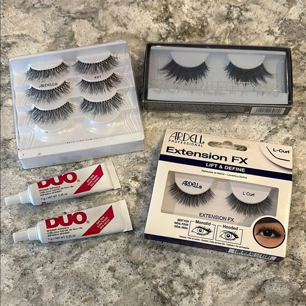 ✨ Lot of 5 Pairs of Eyelashes with Two Tubes of Glue